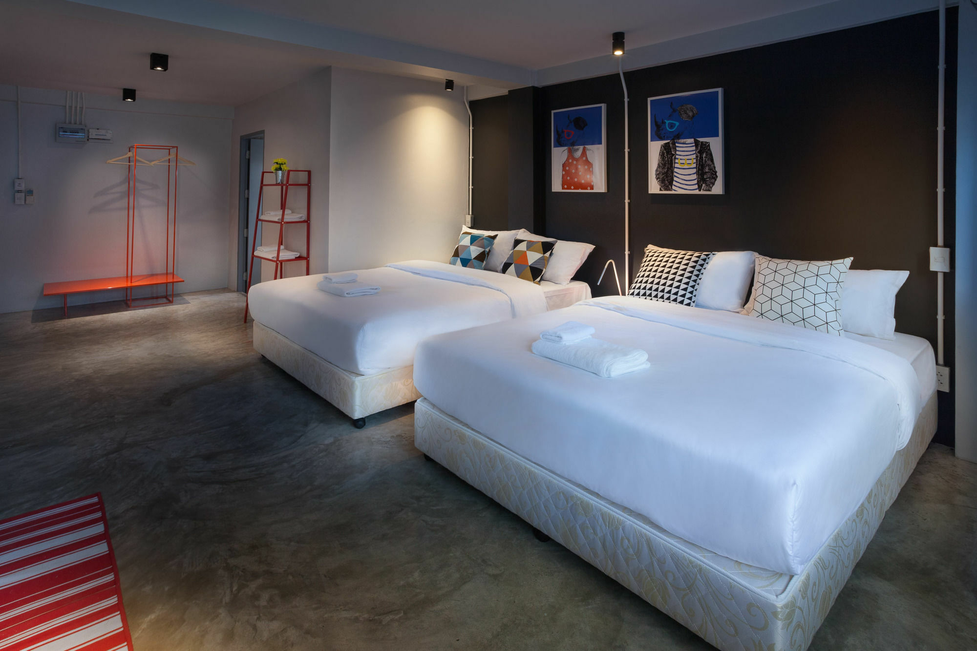 W1A Jomtien Hotel Buitenkant foto