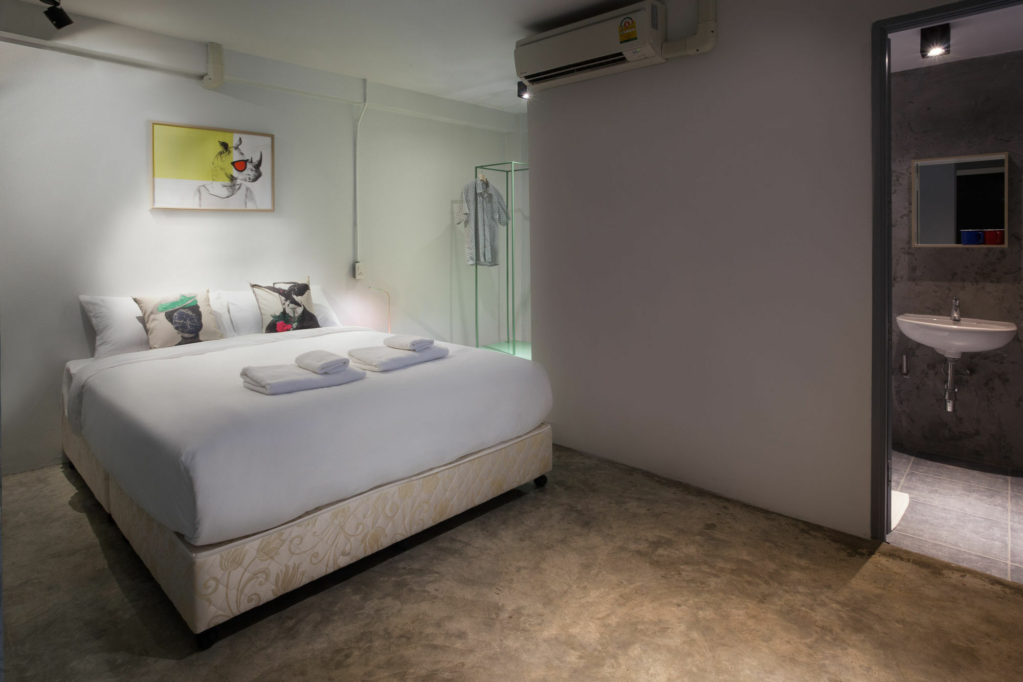 W1A Jomtien Hotel Buitenkant foto