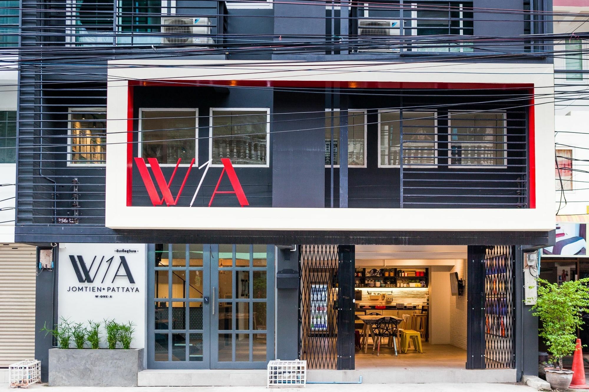 W1A Jomtien Hotel Buitenkant foto